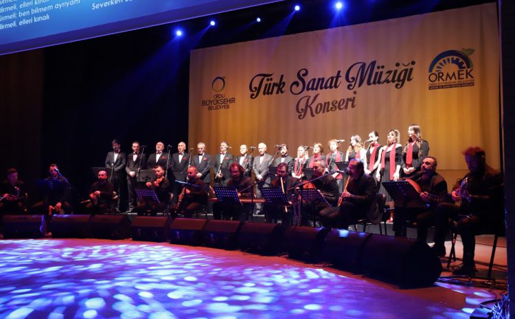  Ordu Büyükşehir Kursiyerlerinden Türk Sanat Müziği Konseri